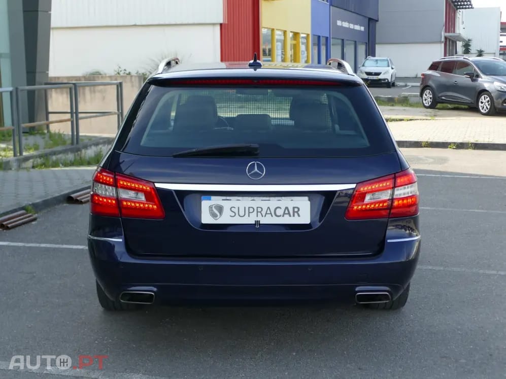 Mercedes-Benz E 220 CDi Avantgarde BE Auto.