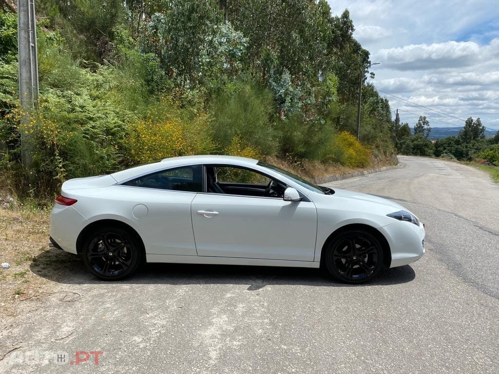 Renault Laguna 1.5DCI 110CV COUPE
