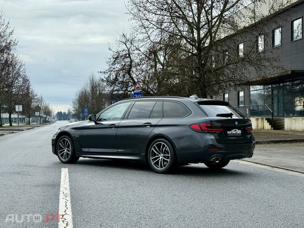 BMW 530 e Pack Desportivo M