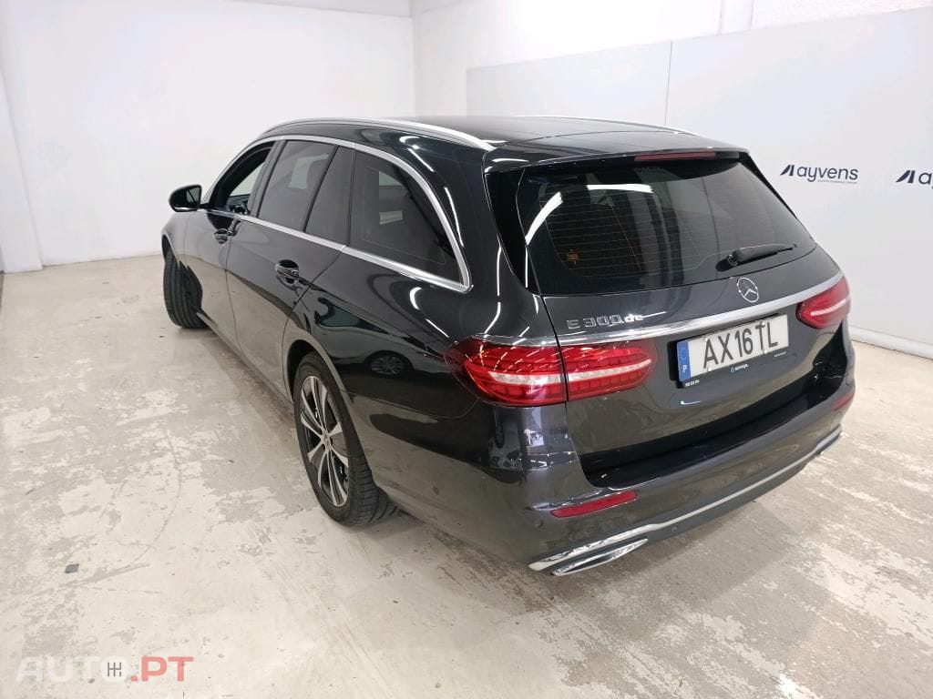 Mercedes-Benz E 300 de Avantgarde