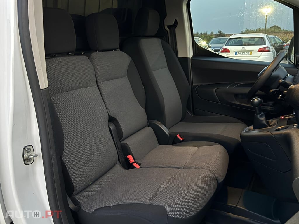 Peugeot Partner 1.6 BlueHDi L1 Pro 3L