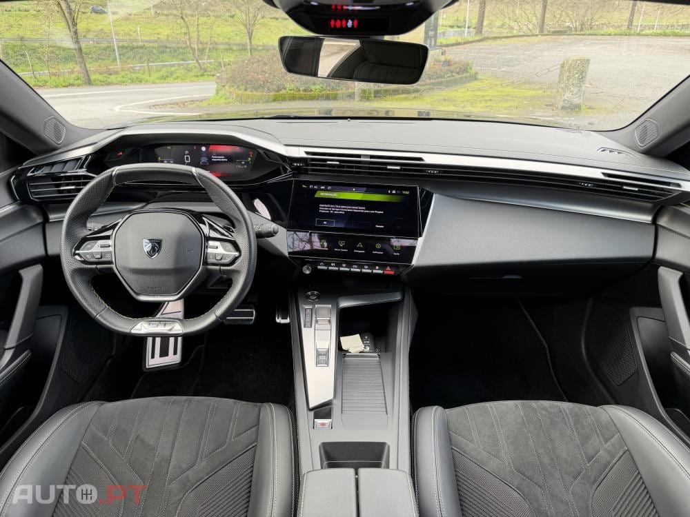 Peugeot 408 1.2 PureTech GT EAT8