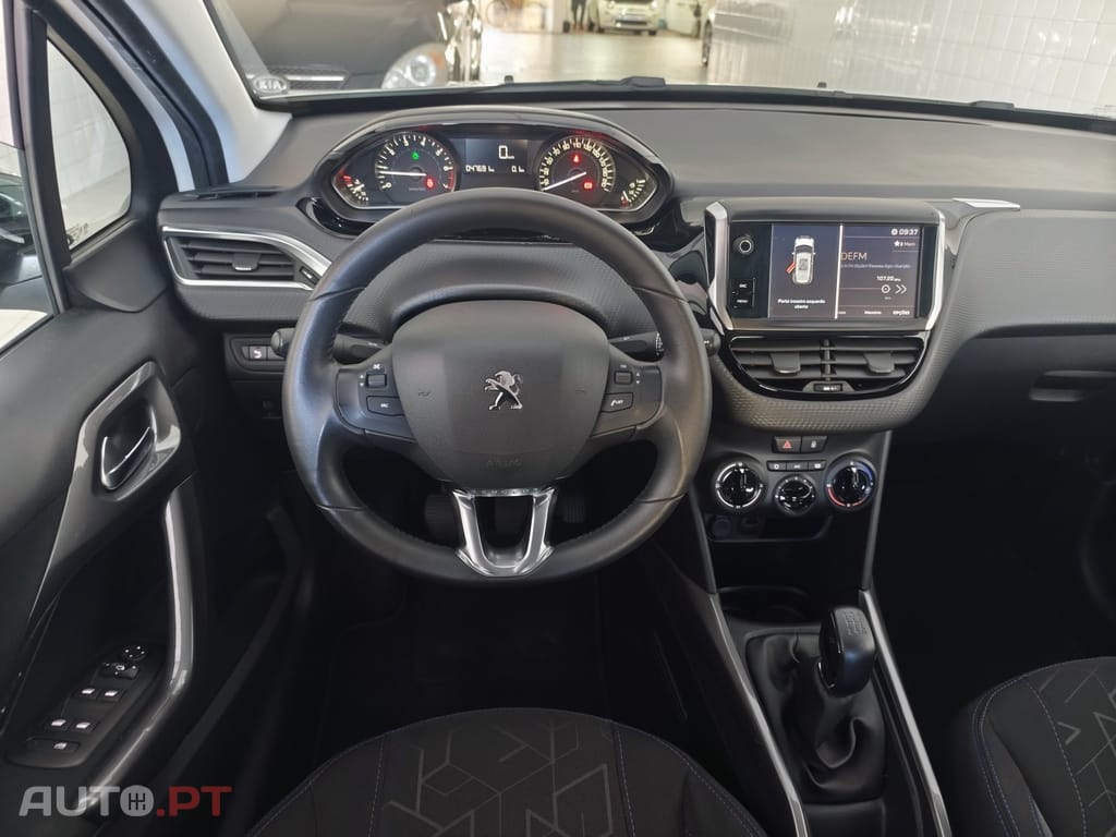 Peugeot 2008 1.2 PureTech Style