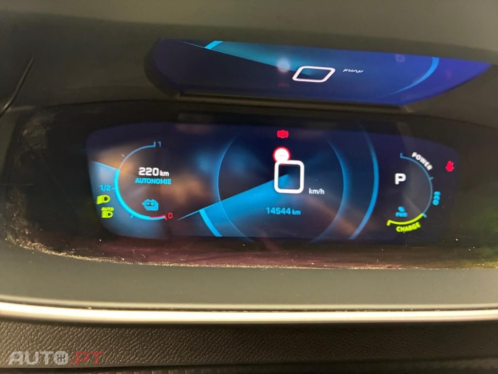 Peugeot E-208 50 kWh GT