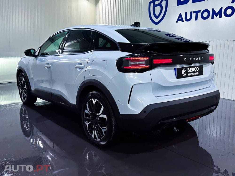 Citroen C4 PureTech 130 Stop&Start EAT8 SHINE