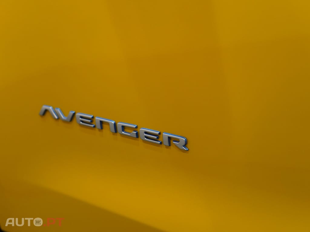 Jeep Avenger 54 kWh Summit
