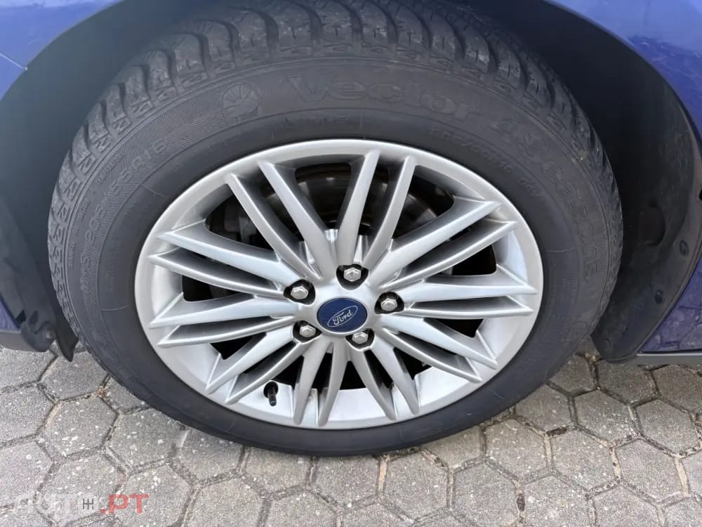 Ford Focus 1.0 EcoBoost S&S COOL&CONNECT DESIGN