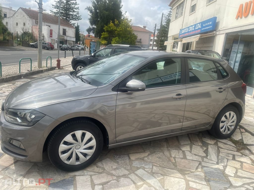 Volkswagen Polo 1.0 Confortline Nav