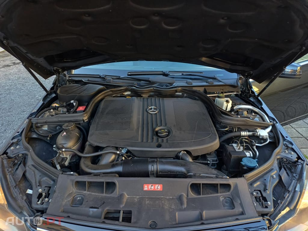 Mercedes-Benz C 220 CDI 170cv cx automatica Nacional