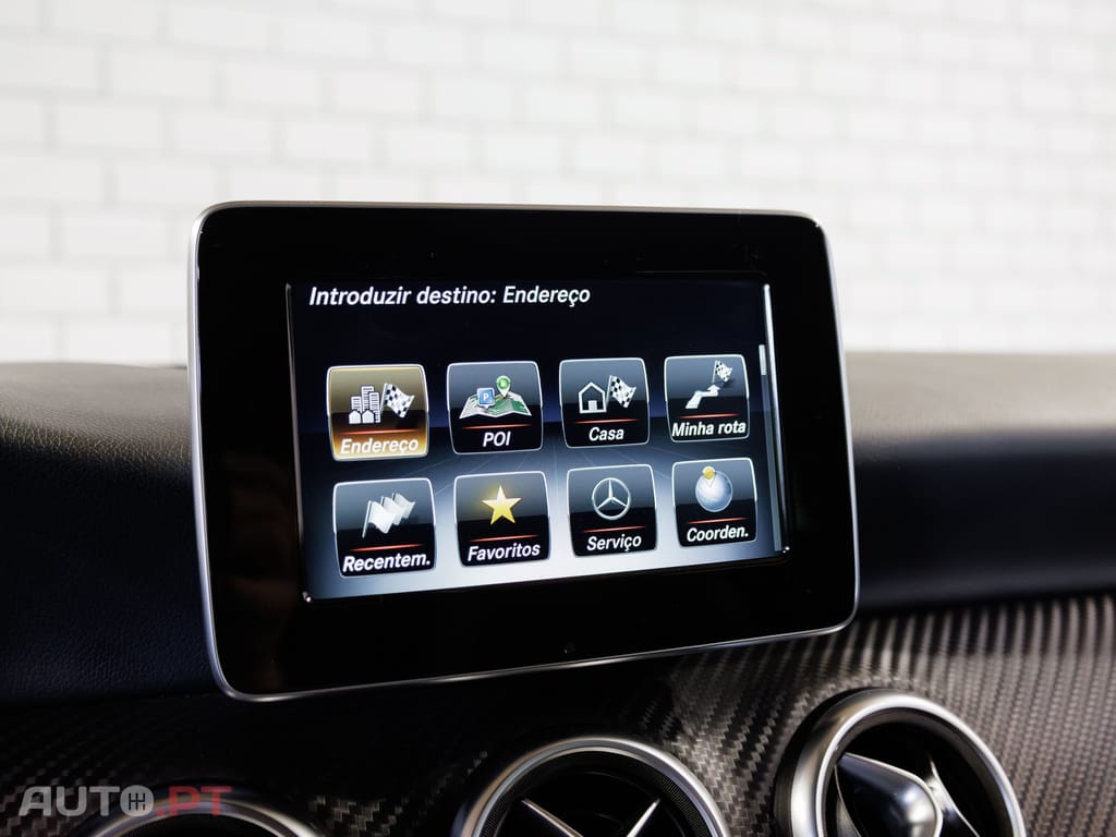 Mercedes-Benz A 180 d AMG Line