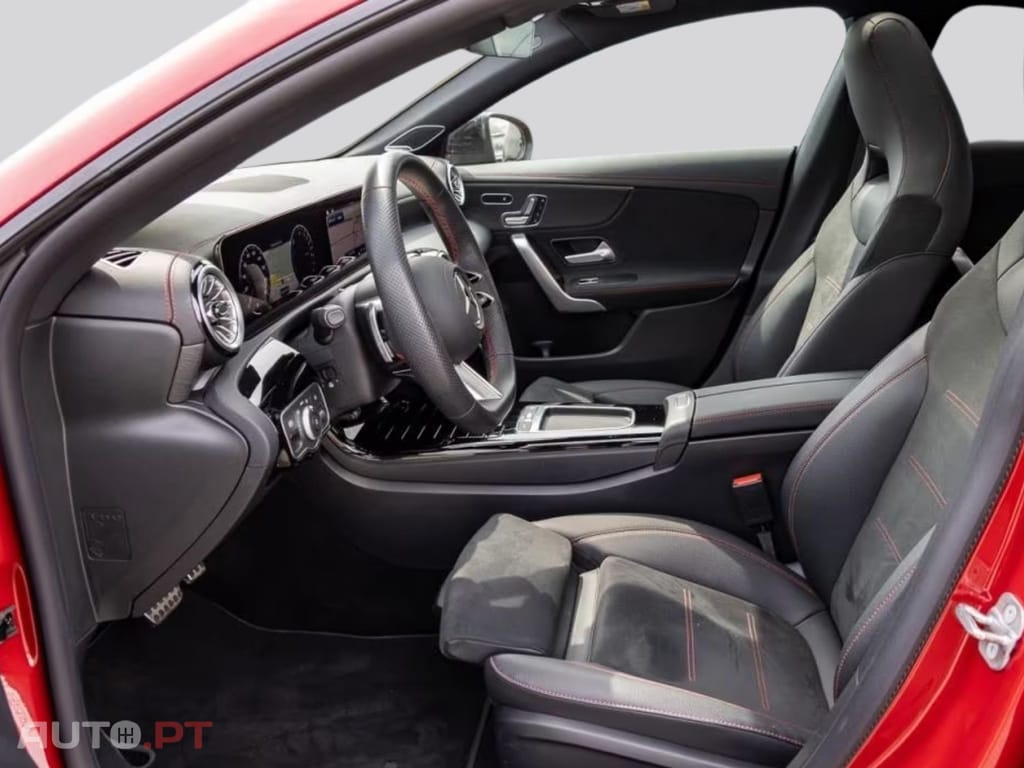 Mercedes-Benz CLA 250 I.V.A DEDUTIVEL e AMG Line