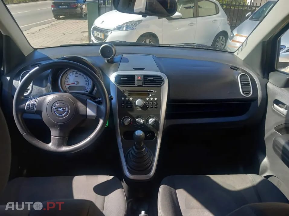 Opel Agila 1.0 Enjoy