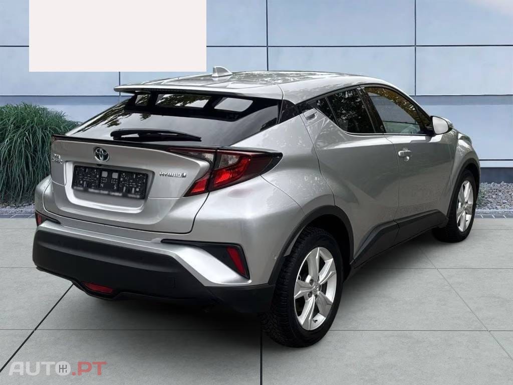 Toyota C-HR 1.8 Hybrid Team