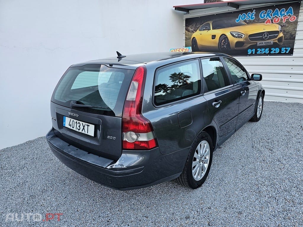 Volvo V50 2.0 D Nível 1 17