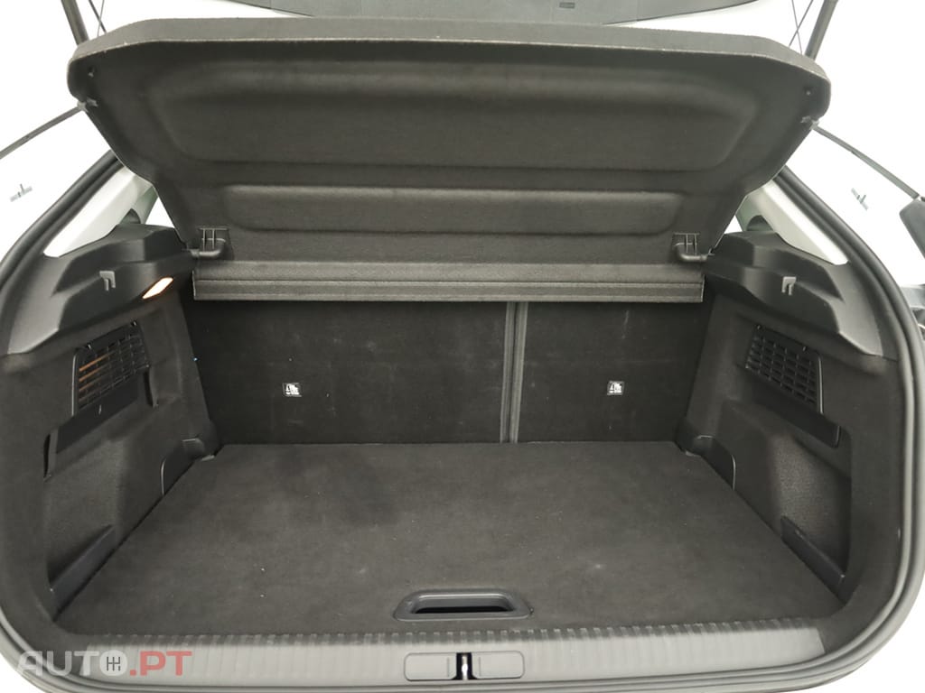 Citroen C4 C4 1.2 PureTech Plus EAT8