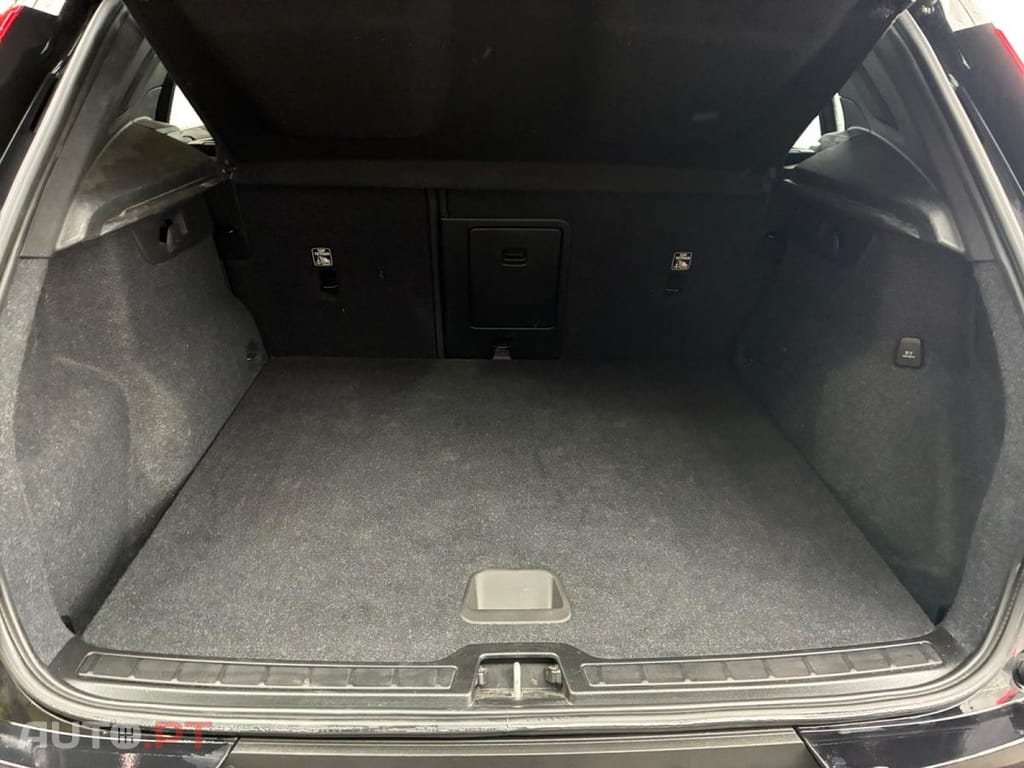 Volvo XC40 1.5 T5 PHEV Ultimate DCT