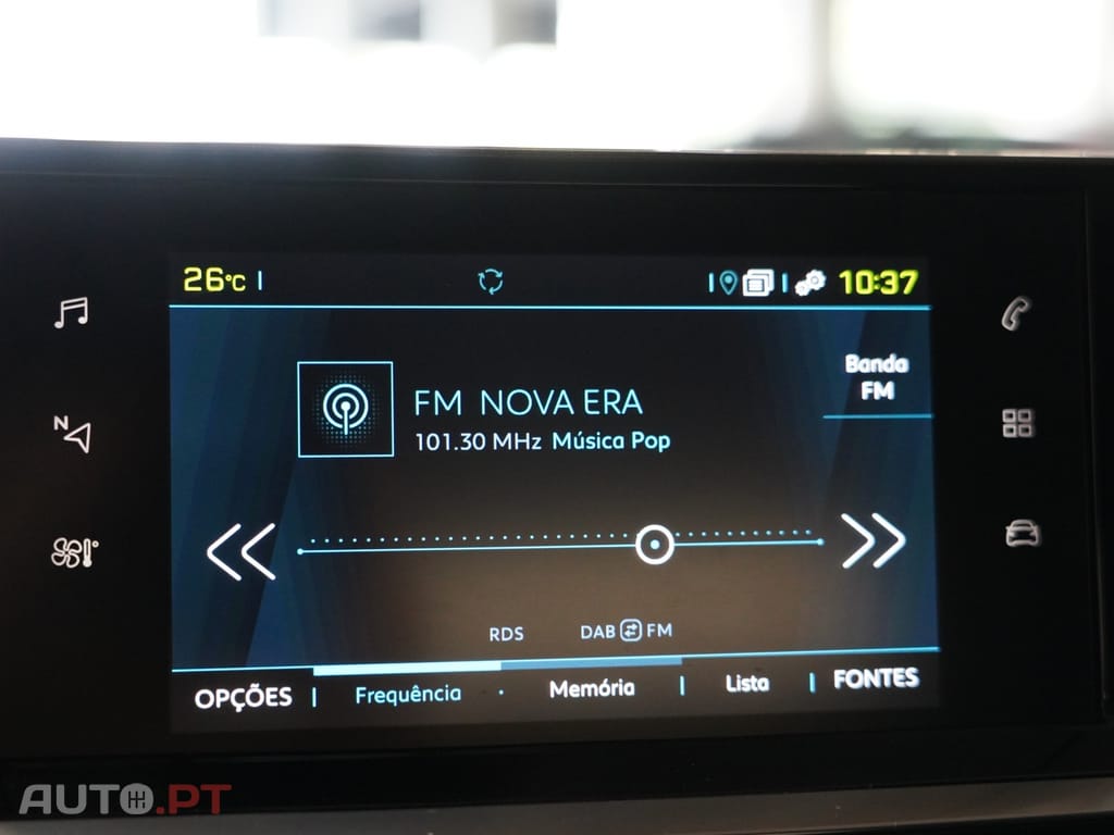 Peugeot E-2008 50 kWh Active