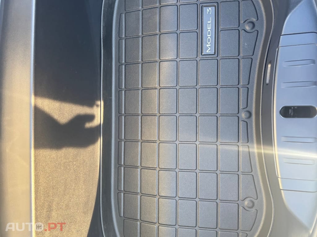 Tesla Model 3 Long Range Tração Traseira