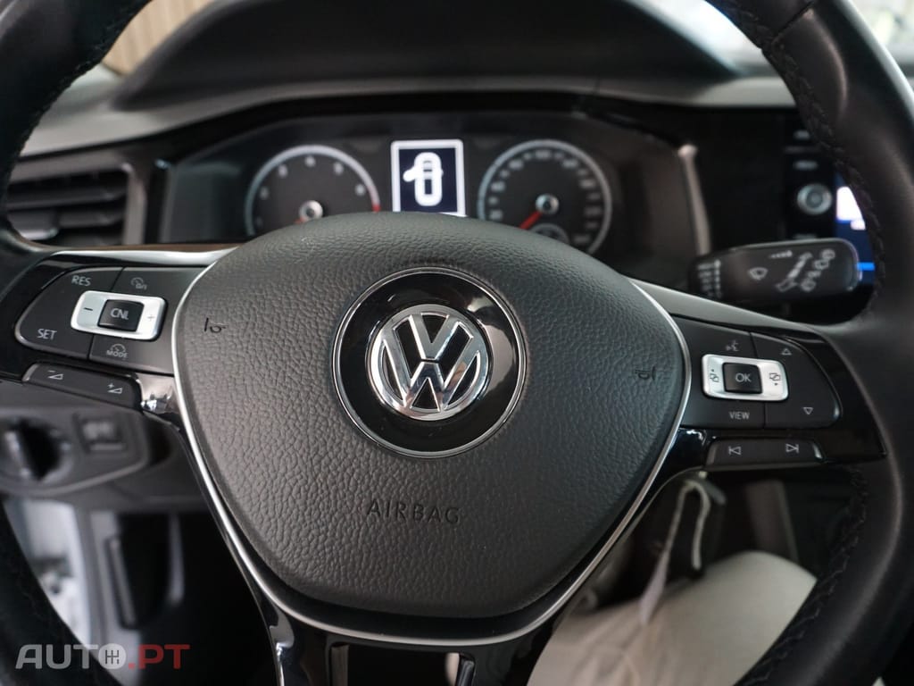 Volkswagen Polo 1.0 Confortline