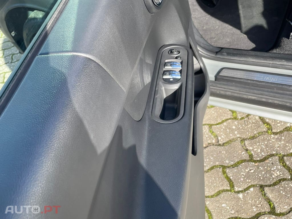 MINI Countryman One D Auto