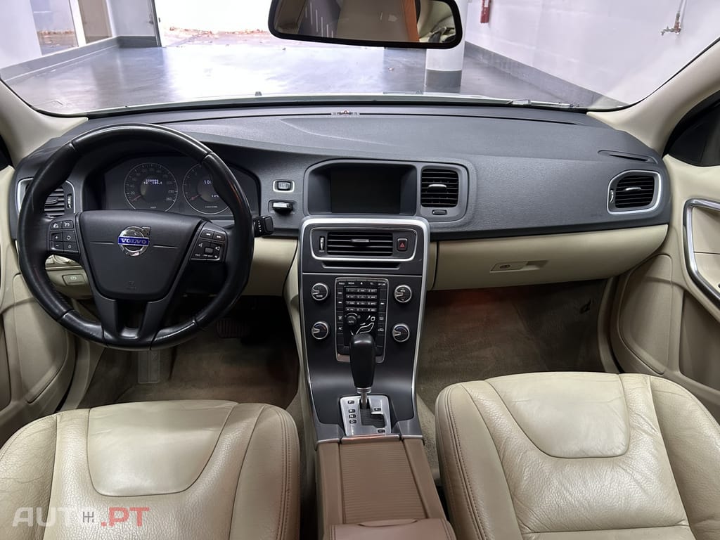 Volvo S60 2.0 D3 Momentum Geartronic