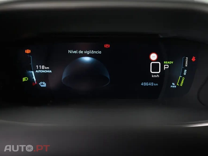 Peugeot E-2008 50 kWh Allure Pack