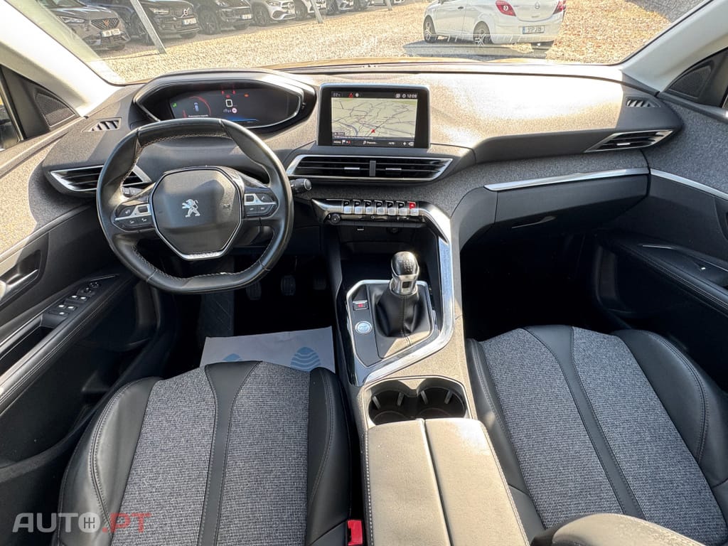 Peugeot 3008 1.2 PureTech Allure