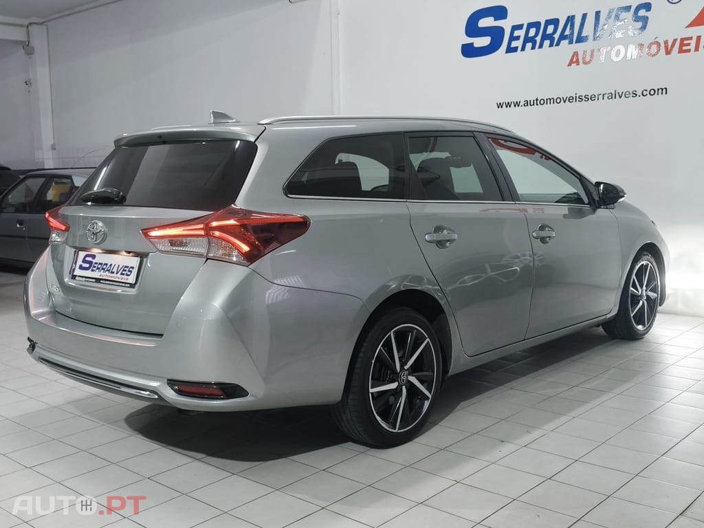 Toyota Auris Touring Sports 1.4 D-4D Comfort+Pack Sport