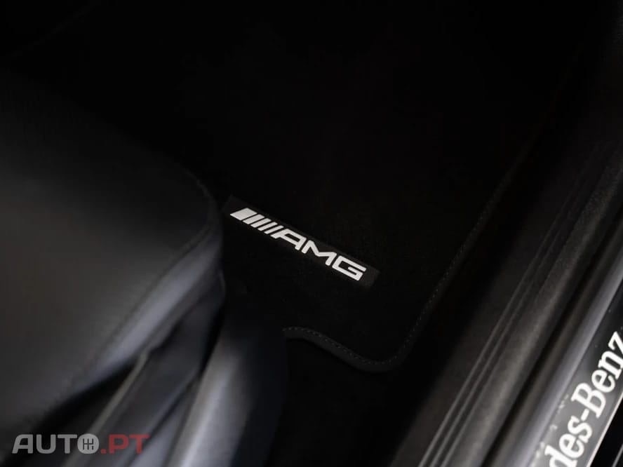 Mercedes-Benz E 300 9G-TRONIC AMG Line