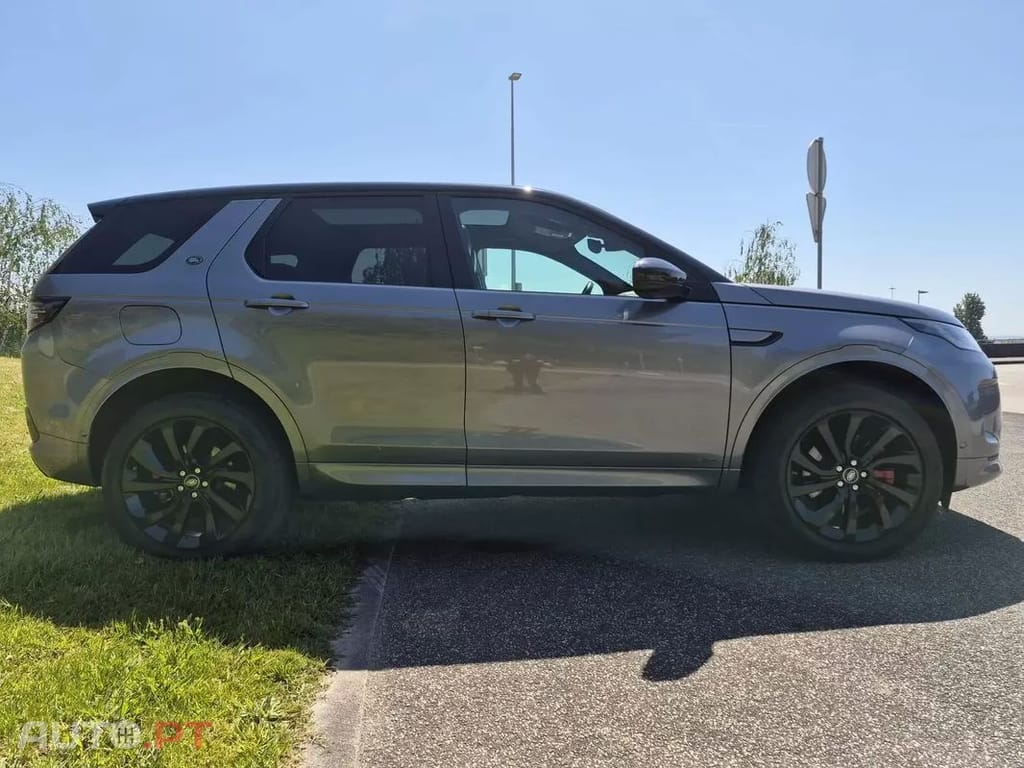 Land Rover Discovery Sport  P300e R  Dynamic S