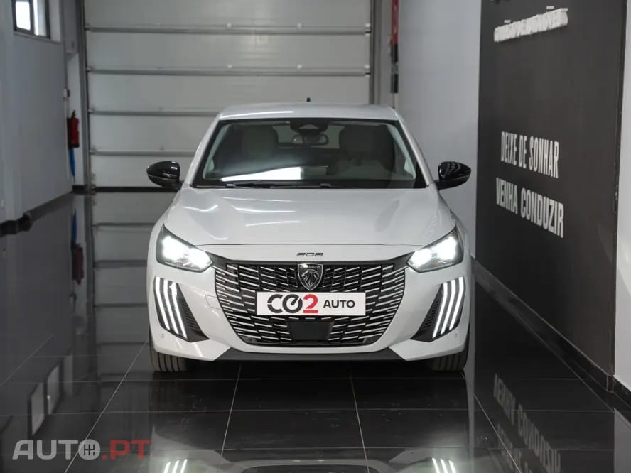 Peugeot E-208 50 kWh Allure
