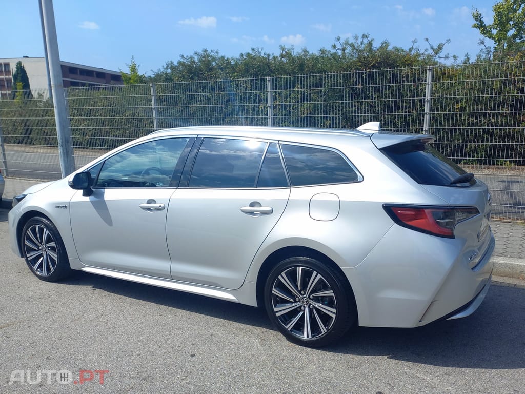 Toyota Corolla Touring Sports 1.8 Hybrid Comfort+P.Sport
