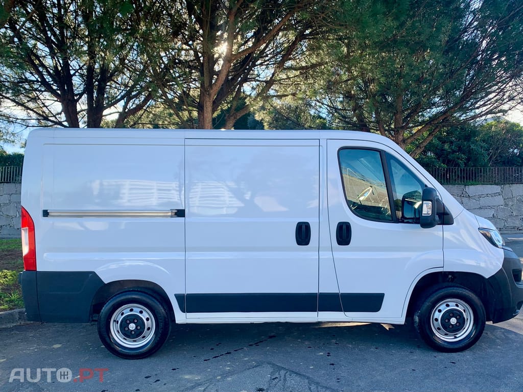 Peugeot Boxer 2.0 BlueHDi 333 L2H2 Pro