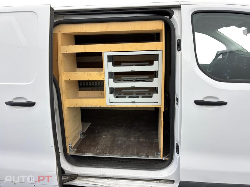 Peugeot Expert 2.0 BlueHDi Long Pro