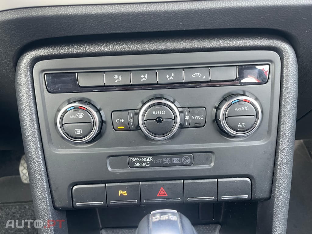 Volkswagen New Beetle 1.6 TDi DSG