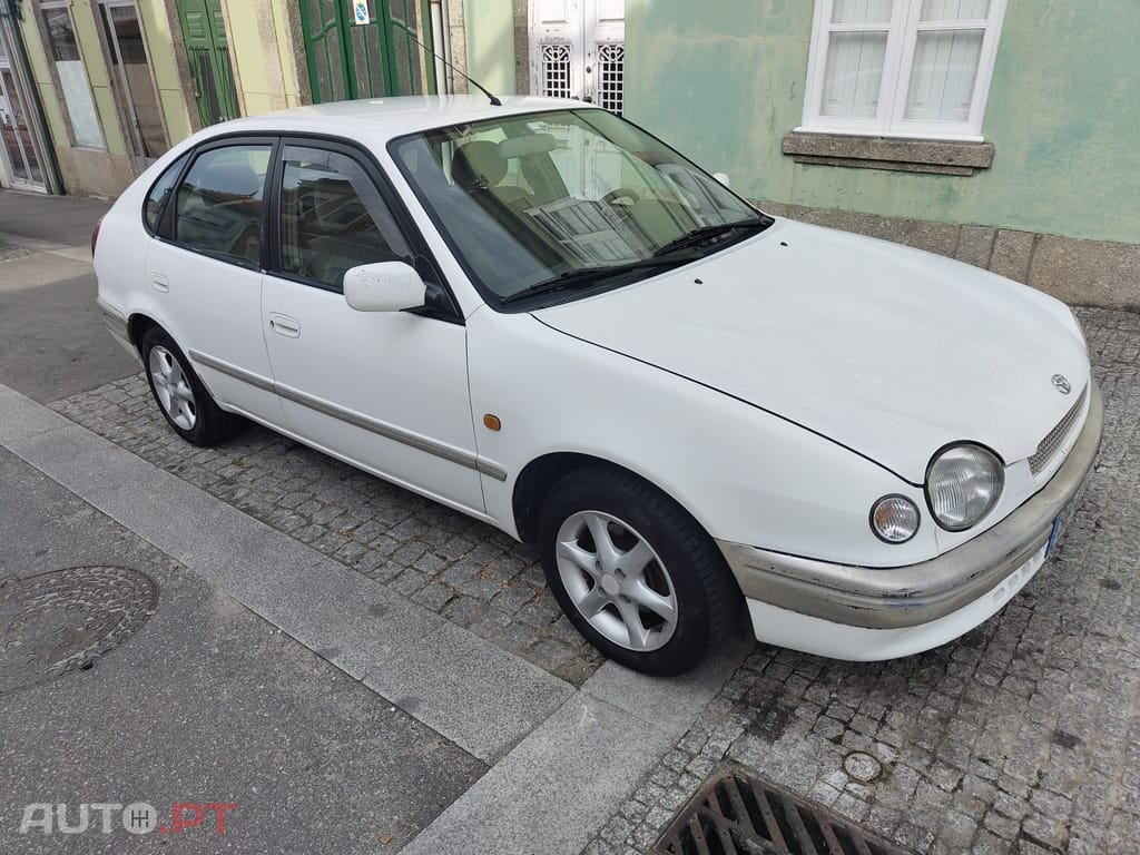 Toyota Corolla Liftback 1.3 Terra AC