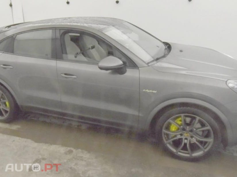 Porsche Cayenne E-Hybrid