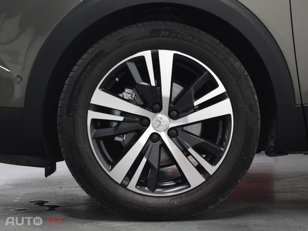 Peugeot 3008 Allure 1.2 PureTech 130 cv CVM6