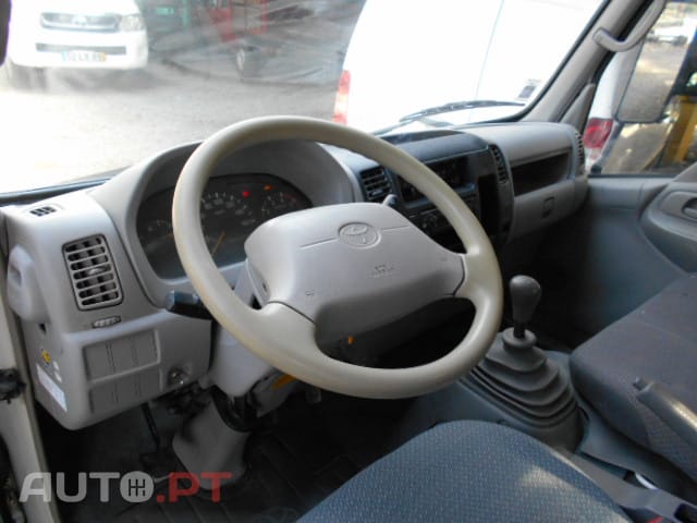 Toyota Dyna M35.25 3.0D-4D BÁSCULA NOVA