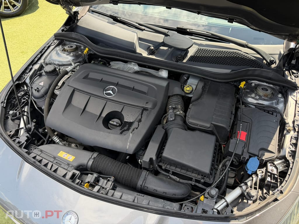 Mercedes-Benz CLA 180 d Shooting Brake Urban