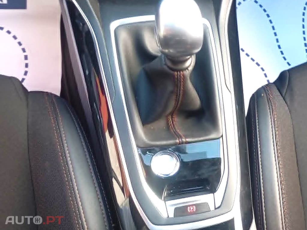 Peugeot 308 1.2 PureTech 130 Stop & Start GT-Line Edition - Caixa Manual de 6 Velocidades-Ano: 2019