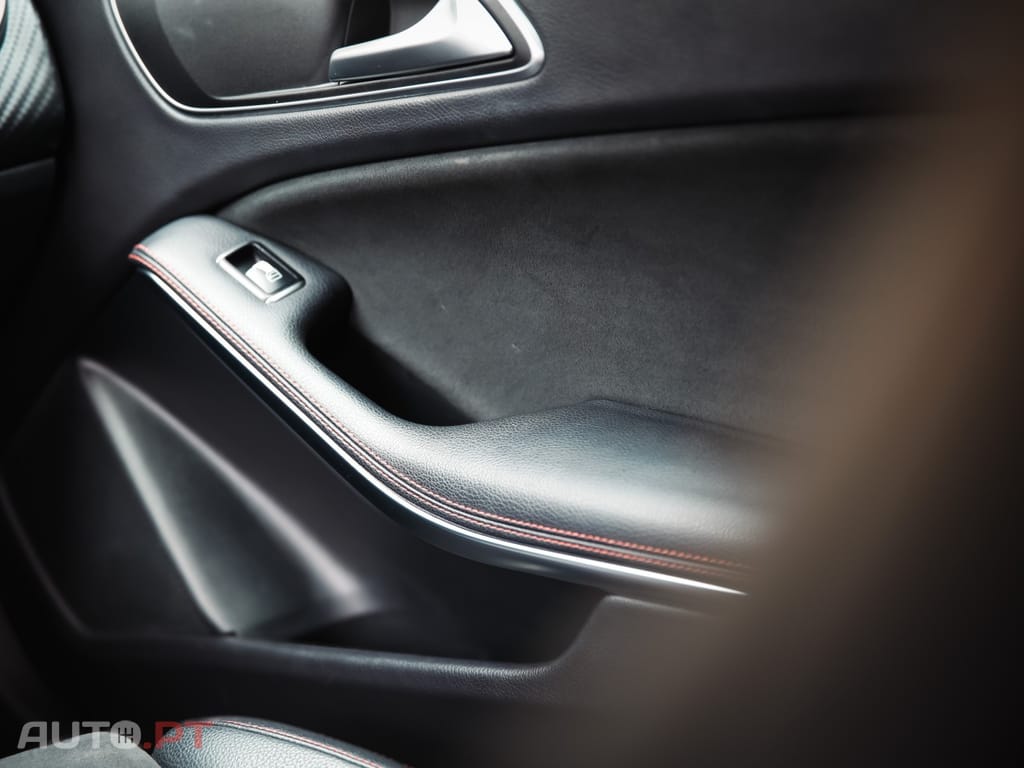 Mercedes-Benz A 180 d 7G-DCT AMG Line