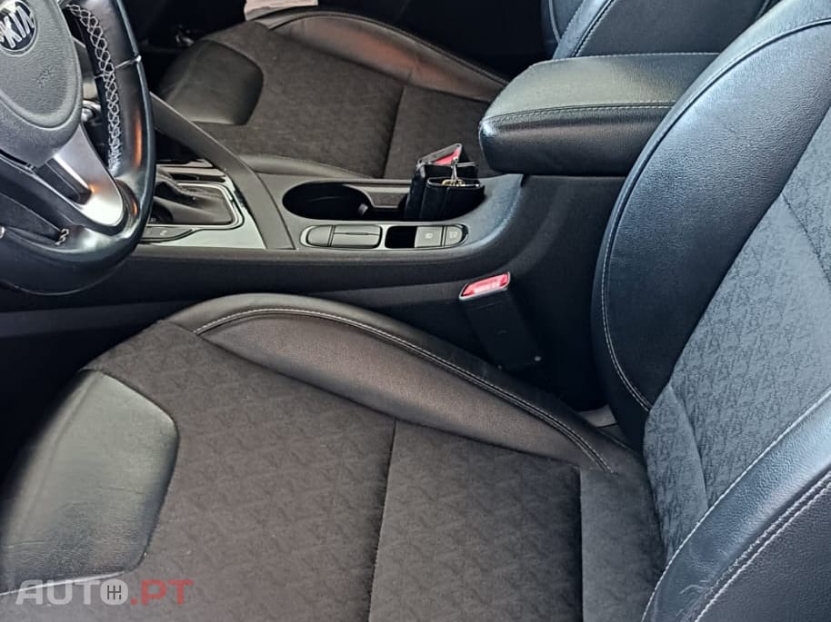 Kia Niro 1.6 HEV Hybrid Drive