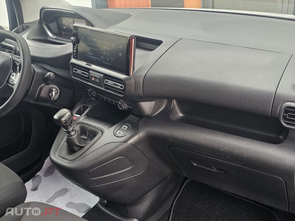 Peugeot Partner 1.5 BlueHDi Premium Standard