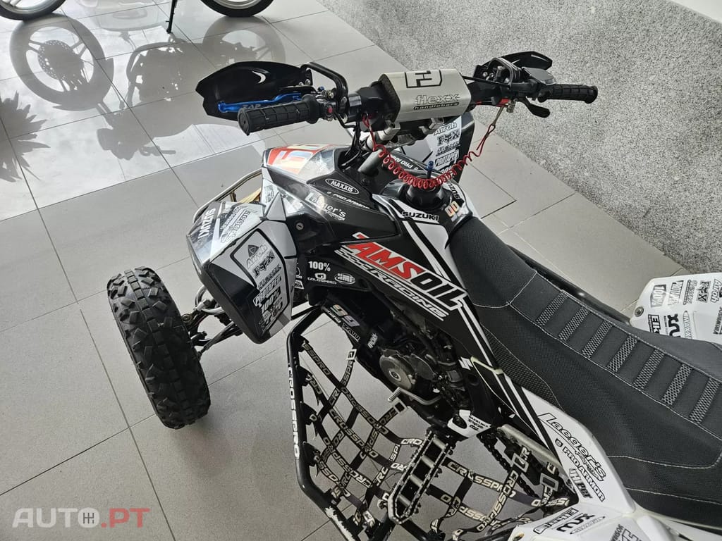 Suzuki LT-R S