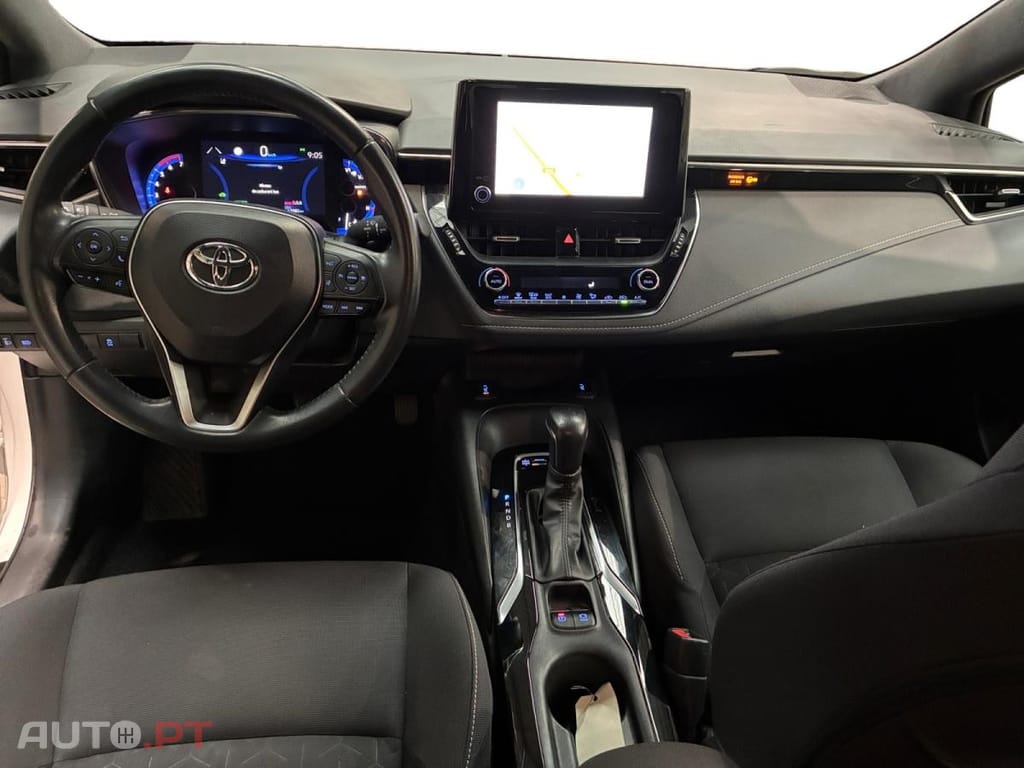 Toyota Corolla 1.8 Hybrid Dynamic