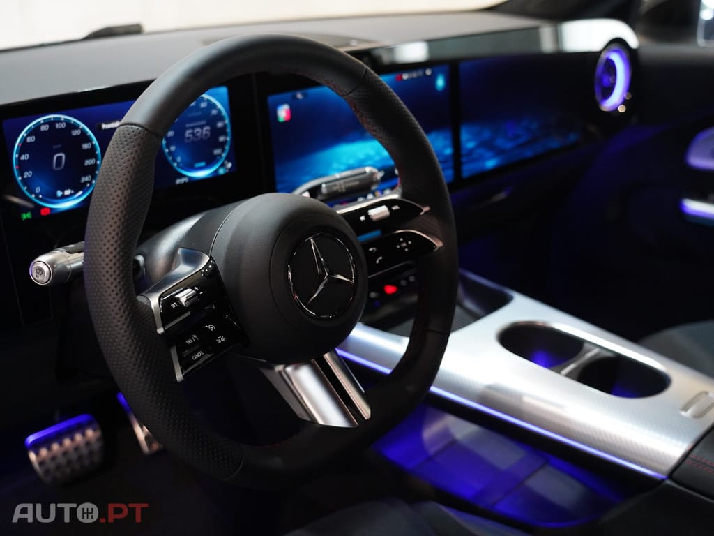 Mercedes-Benz CLA 250 com tecnologia EQ