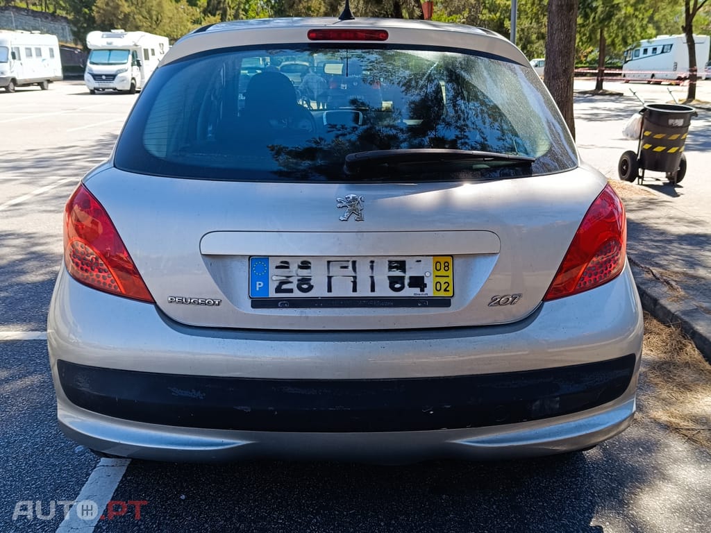 Peugeot 207 C