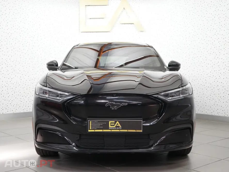 Ford Mustang Mach-E Extended Premium AWD 98 kWh