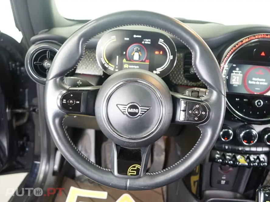 MINI Cooper Cooper SE Premium Classic